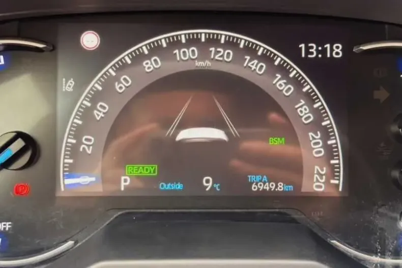 Toyota RAV4 din 2021 cu 136.000 km - oferta TOY150580 - foto 35