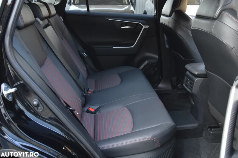 Toyota RAV4 din 2023 cu 102.600 km - oferta TOY150585 - foto 13