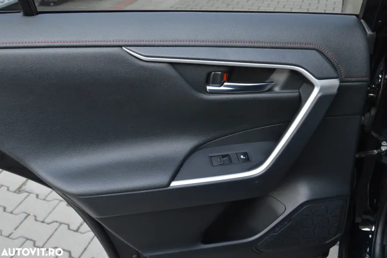 Toyota RAV4 din 2023 cu 102.600 km - oferta TOY150585 - foto 31