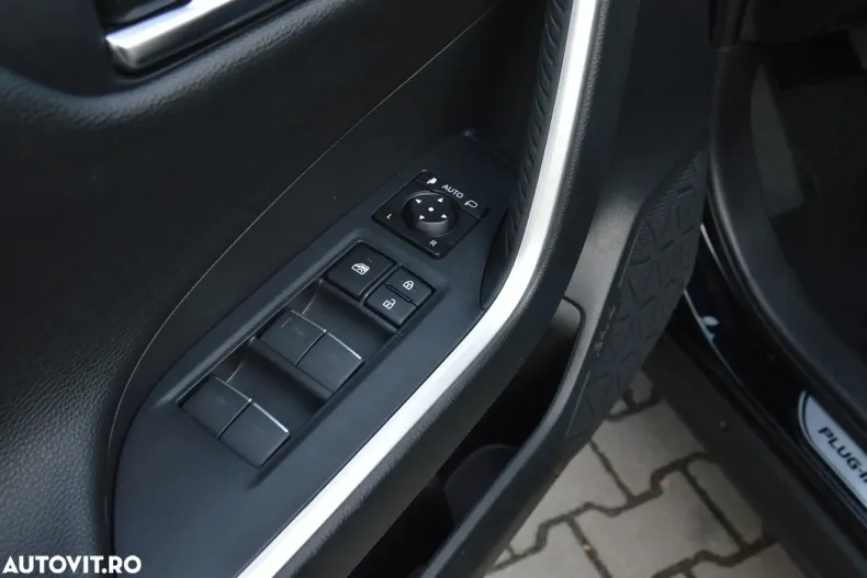 Toyota RAV4 din 2023 cu 102.600 km - oferta TOY150585 - foto 34