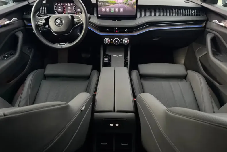 Skoda Superb din 2024 cu 30.250 km - oferta SKO150588 - foto 12