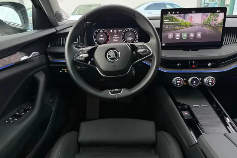 Skoda Superb din 2024 cu 30.250 km - oferta SKO150588 - foto 13