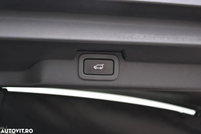 Land Rover Discovery din 2019 cu 174.892 km - oferta LAN150593 - foto 24