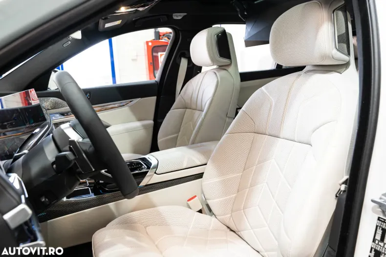 BMW Seria 7 din 2025 cu 22 km - oferta BMW150601 - foto 5