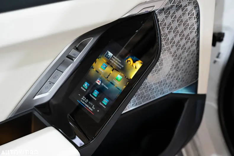 BMW Seria 7 din 2025 cu 22 km - oferta BMW150601 - foto 30