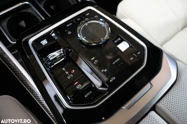 BMW Seria 7 din 2025 cu 22 km - oferta BMW150602 - foto 15