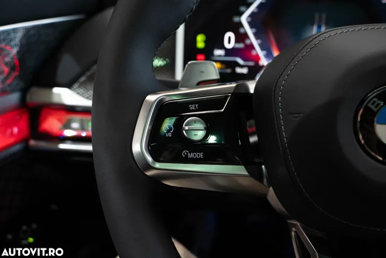 BMW Seria 7 din 2025 cu 22 km - oferta BMW150602 - foto 21