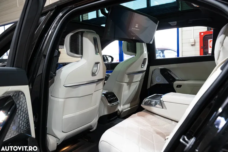 BMW Seria 7 din 2025 cu 22 km - oferta BMW150602 - foto 27
