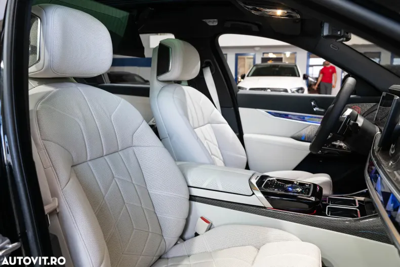 BMW Seria 7 din 2025 cu 22 km - oferta BMW150602 - foto 28