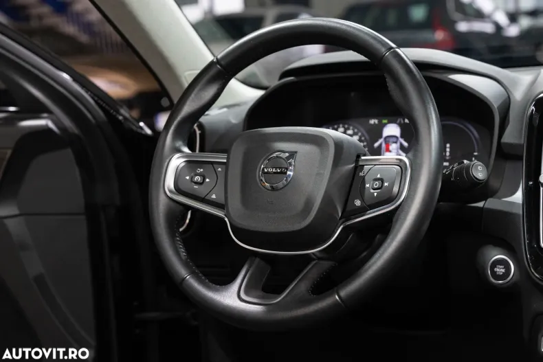 Volvo XC40 din 2021 cu 71.426 km - oferta VOL150606 - foto 14