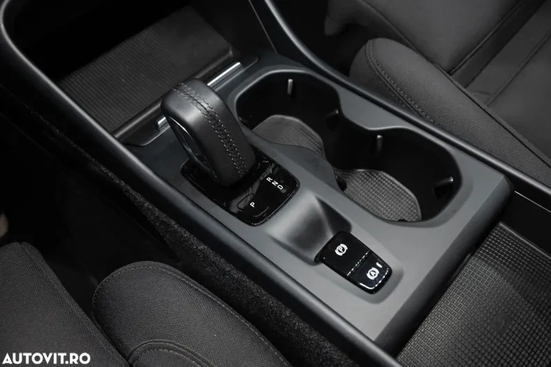 Volvo XC40 din 2021 cu 71.426 km - oferta VOL150606 - foto 15