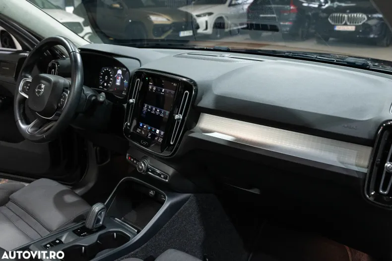Volvo XC40 din 2021 cu 71.426 km - oferta VOL150606 - foto 32