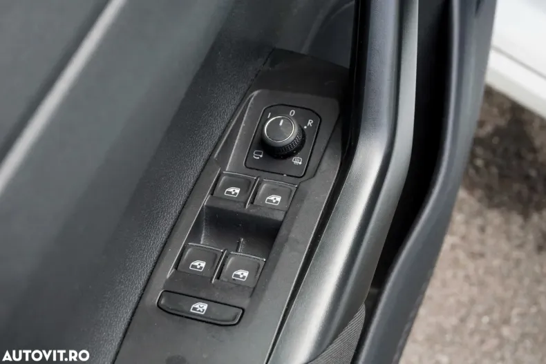 Volkswagen Taigo din 2022 cu 72.159 km - oferta VOL150612 - foto 17