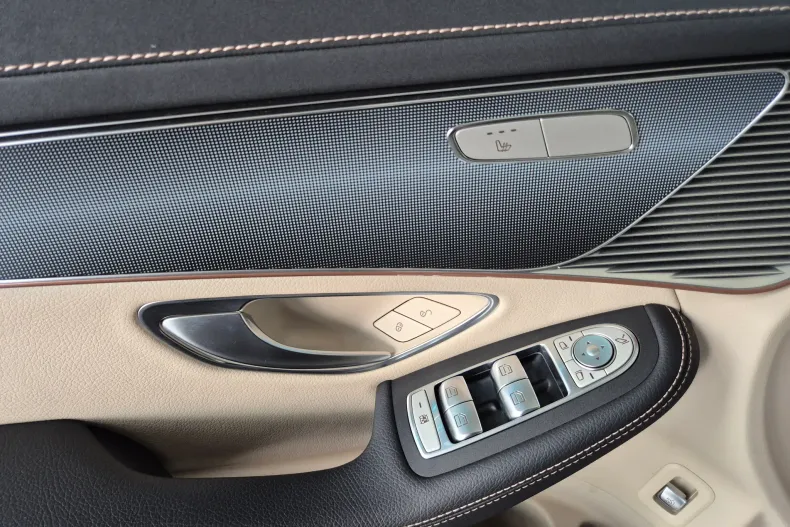 Mercedes-Benz EQC din 2021 cu 63.500 km - oferta MER150614 - foto 10