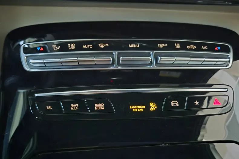 Mercedes-Benz EQC din 2021 cu 63.500 km - oferta MER150614 - foto 23