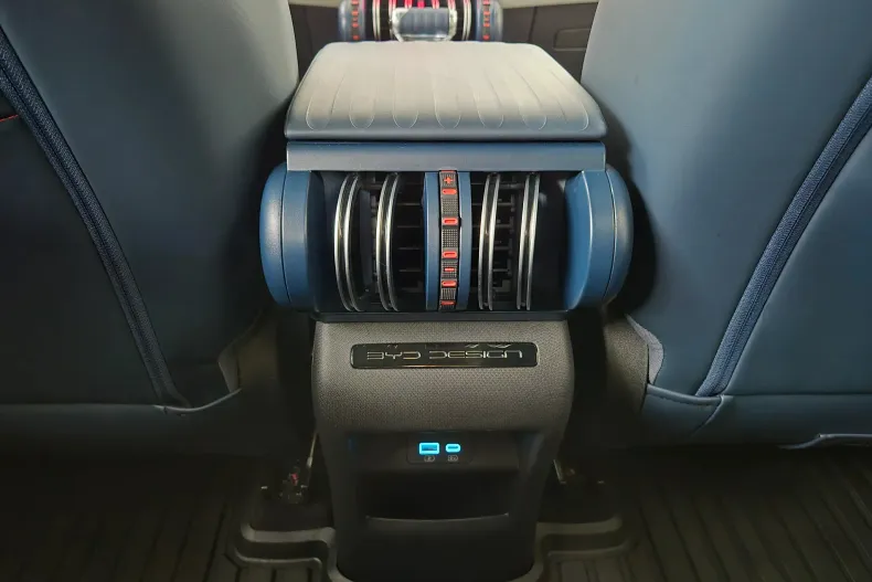 BYD ATTO 3 din 2023 cu 31.277 km - oferta BYD150616 - foto 19