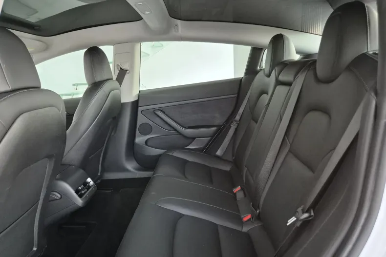 Tesla Model 3 din 2021 cu 52.700 km - oferta TES150617 - foto 11