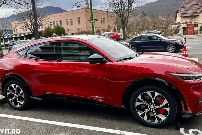 Ford Mustang Mach-E din 2022 cu 9.700 km - oferta FOR150620 - foto 5