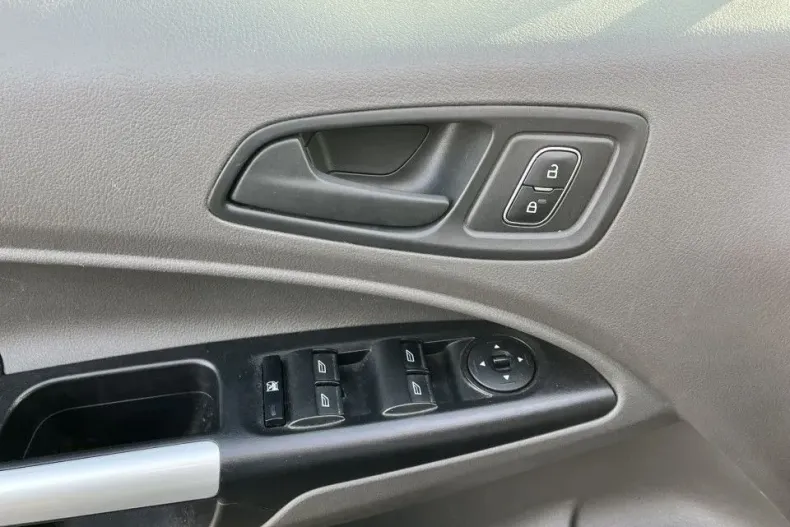 Ford Transit Connect din 2021 cu 118.946 km - oferta FOR150623 - foto 12