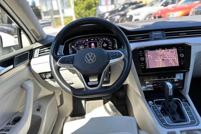 Volkswagen Passat din 2020 cu 66.041 km - oferta VOL150632 - foto 4