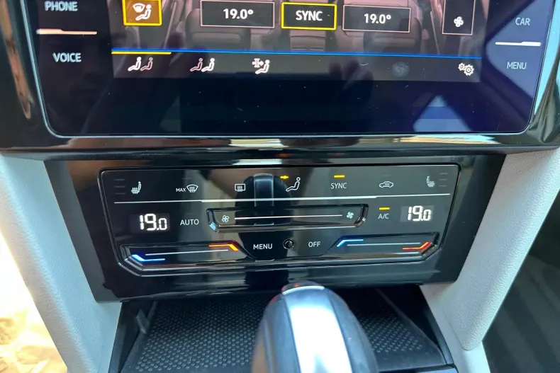 Volkswagen Passat din 2020 cu 66.041 km - oferta VOL150632 - foto 6