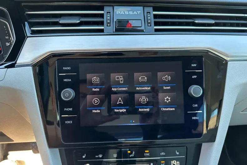 Volkswagen Passat din 2020 cu 66.041 km - oferta VOL150632 - foto 22