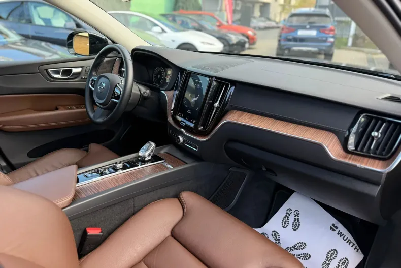 Volvo XC60 din 2020 cu 42.726 km - oferta VOL150634 - foto 5