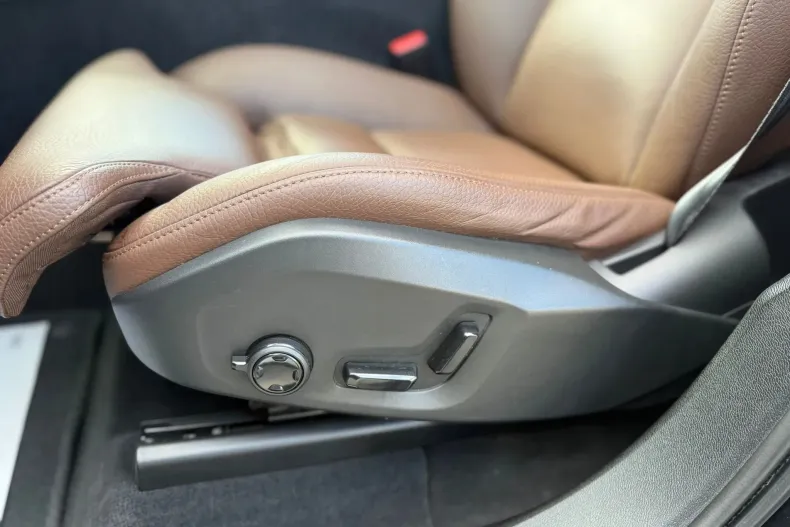 Volvo XC60 din 2020 cu 42.726 km - oferta VOL150634 - foto 20