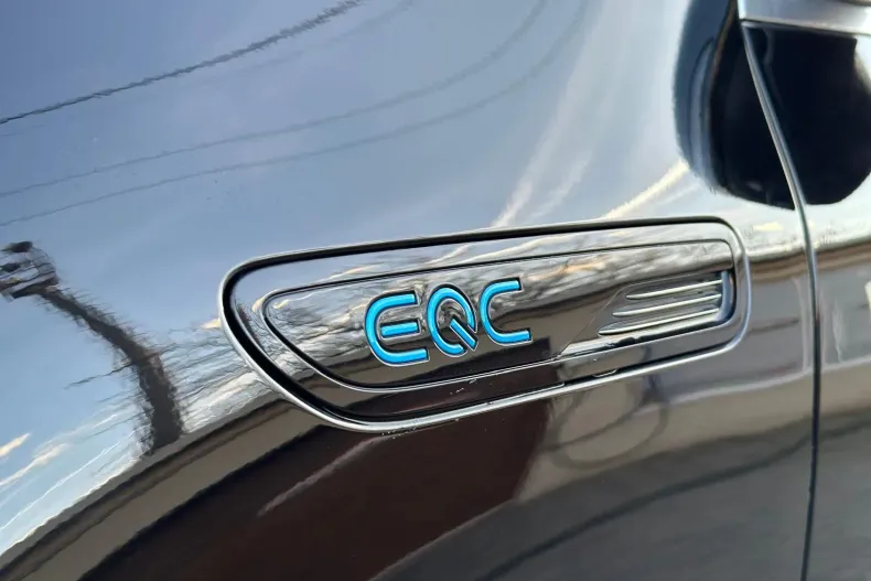 Mercedes-Benz EQC din 2022 cu 39.382 km - oferta MER150635 - foto 17