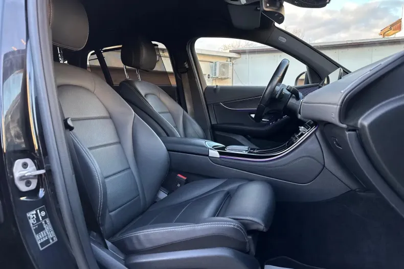 Mercedes-Benz EQC din 2022 cu 39.382 km - oferta MER150635 - foto 40