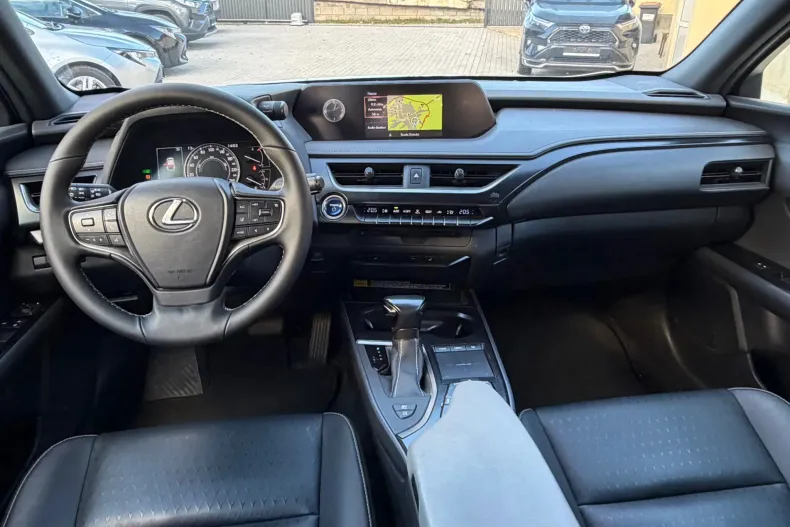 Lexus UX din 2021 cu 68.100 km - oferta LEX150642 - foto 6