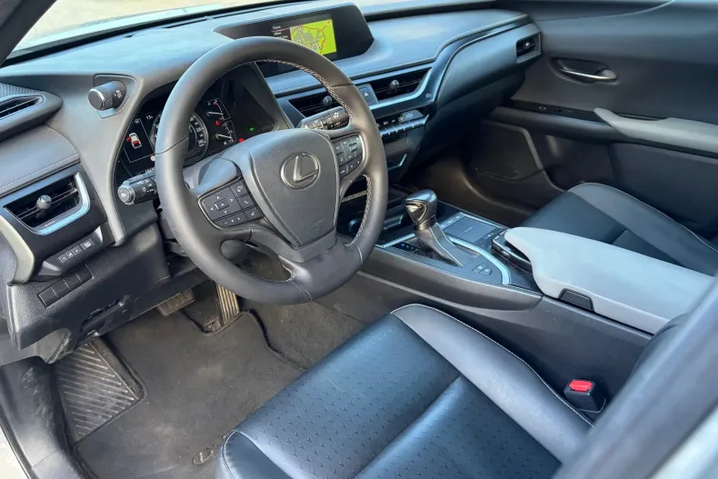 Lexus UX din 2021 cu 68.100 km - oferta LEX150642 - foto 11