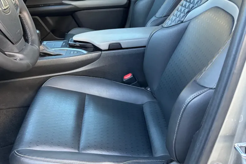 Lexus UX din 2021 cu 68.100 km - oferta LEX150642 - foto 22