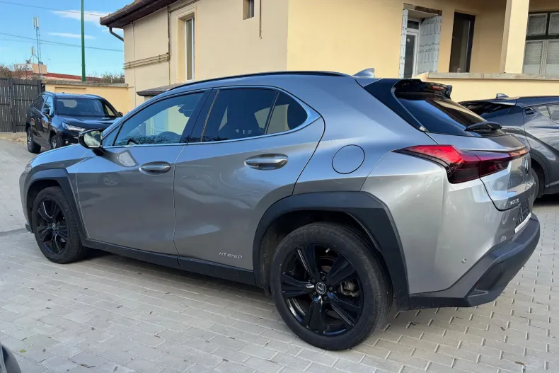 Lexus UX din 2021 cu 68.100 km - oferta LEX150642 - foto 28