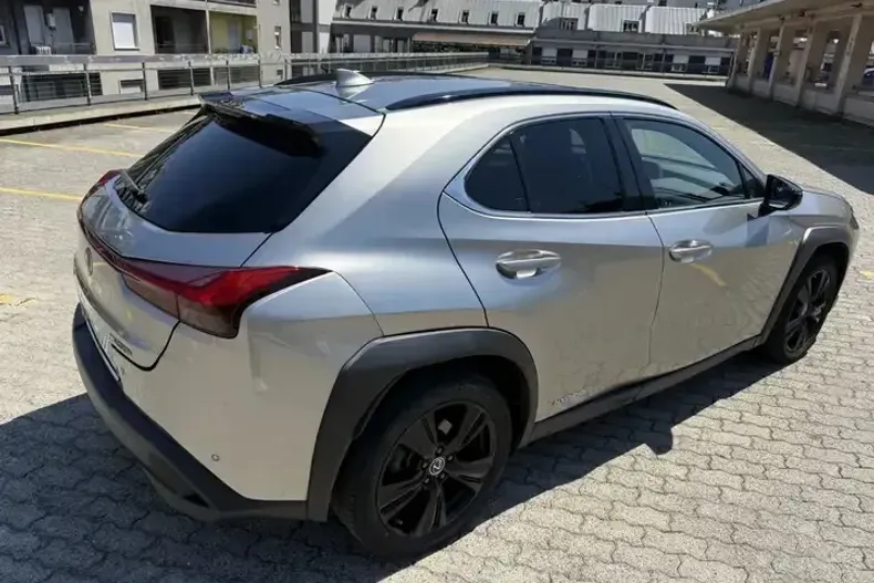 Lexus UX din 2021 cu 68.100 km - oferta LEX150642 - foto 39