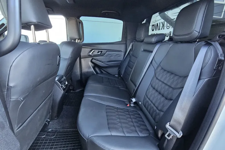 Isuzu D-Max din 2024 cu 4.600 km - oferta ISU150647 - foto 7