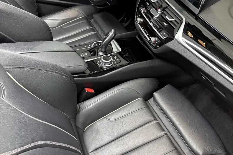 BMW Seria 5 din 2019 cu 176.095 km - oferta BMW150649 - foto 8