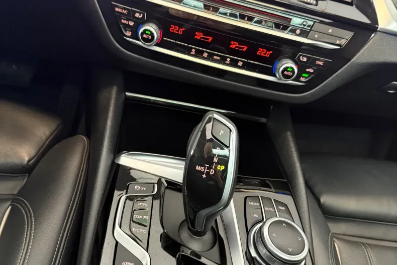 BMW Seria 5 din 2019 cu 176.095 km - oferta BMW150649 - foto 23