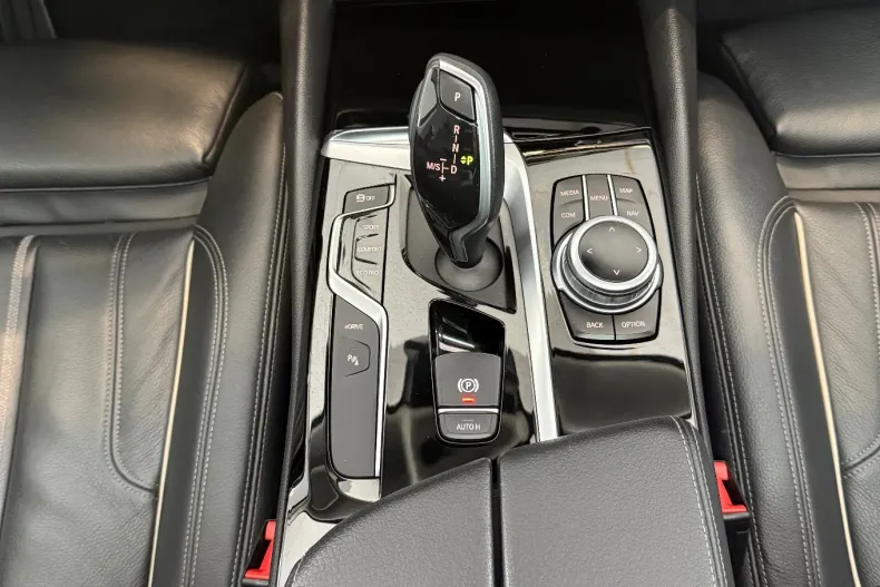 BMW Seria 5 din 2019 cu 176.095 km - oferta BMW150649 - foto 25