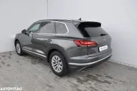 Volkswagen Touareg din 2023 cu 76.380 km - oferta VOL150660 - foto 3