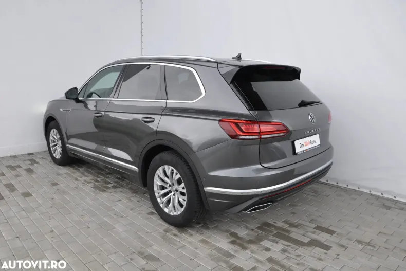 Volkswagen Touareg din 2023 cu 76.380 km - oferta VOL150660 - foto 3