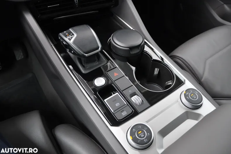 Volkswagen Touareg din 2023 cu 76.380 km - oferta VOL150660 - foto 23