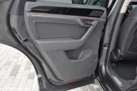 Volkswagen Touareg din 2023 cu 76.380 km - oferta VOL150660 - foto 24