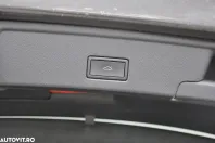 Volkswagen Touareg din 2023 cu 76.380 km - oferta VOL150660 - foto 29