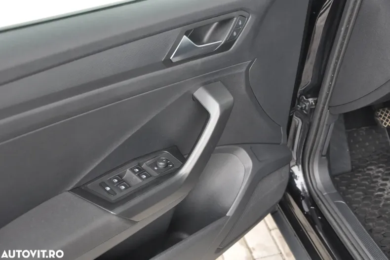 Volkswagen T-Roc din 2020 cu 50.800 km - oferta VOL150663 - foto 7
