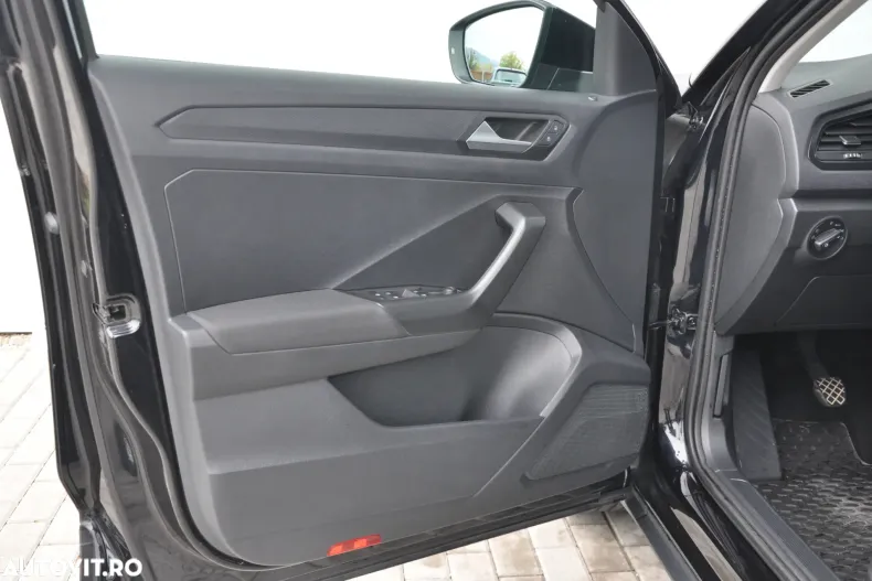Volkswagen T-Roc din 2020 cu 50.800 km - oferta VOL150663 - foto 10