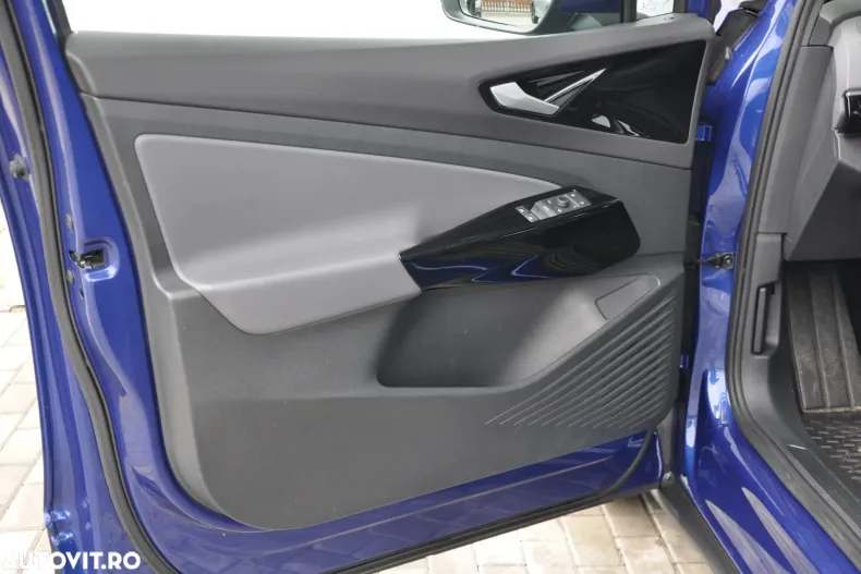 Volkswagen ID.4 din 2021 cu 90.430 km - oferta VOL150665 - foto 9