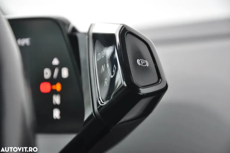 Volkswagen ID.4 din 2021 cu 90.430 km - oferta VOL150665 - foto 17