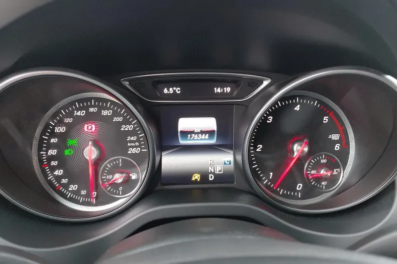 Mercedes-Benz GLA din 2019 cu 176.344 km - oferta MER150666 - foto 10
