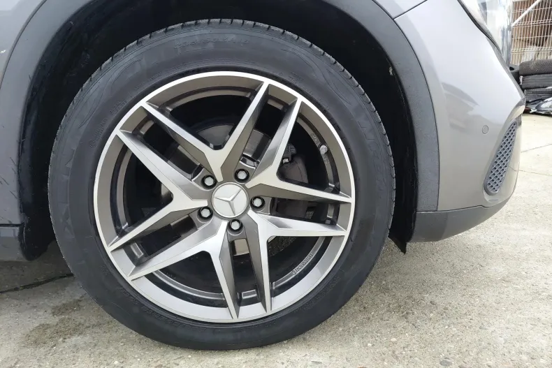 Mercedes-Benz GLA din 2019 cu 176.344 km - oferta MER150666 - foto 16